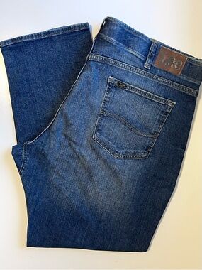 NWT Lee Extreme Motion Jeans - Maddox Tapered Leg & Straight Fit - Size 48 | 32